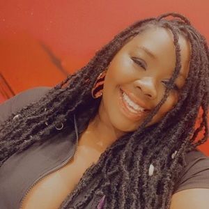 Meet your Posher, Dani